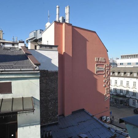 Old Town Sky Apartment Krakow Luaran gambar