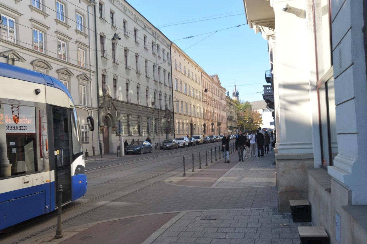 Old Town Sky Apartment Krakow Luaran gambar